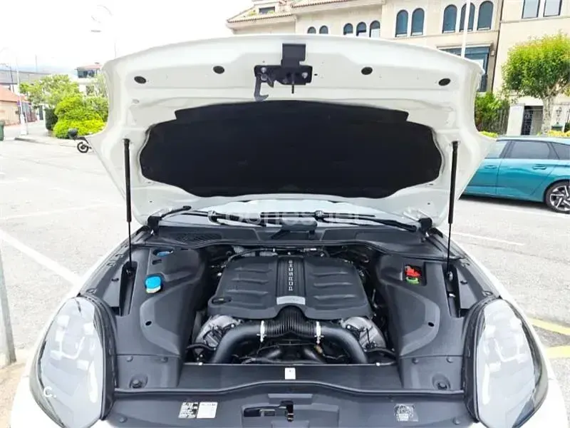 Usado Porsche Cayenne GTS 440 CV (323 kW) 2016 Blanco SUV