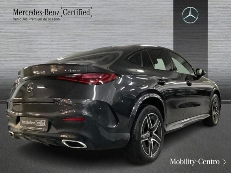 Usado Mercedes GLC300 AMG line 197 CV (144 kW) 2024 Graphite grey  metallic paint Coupe