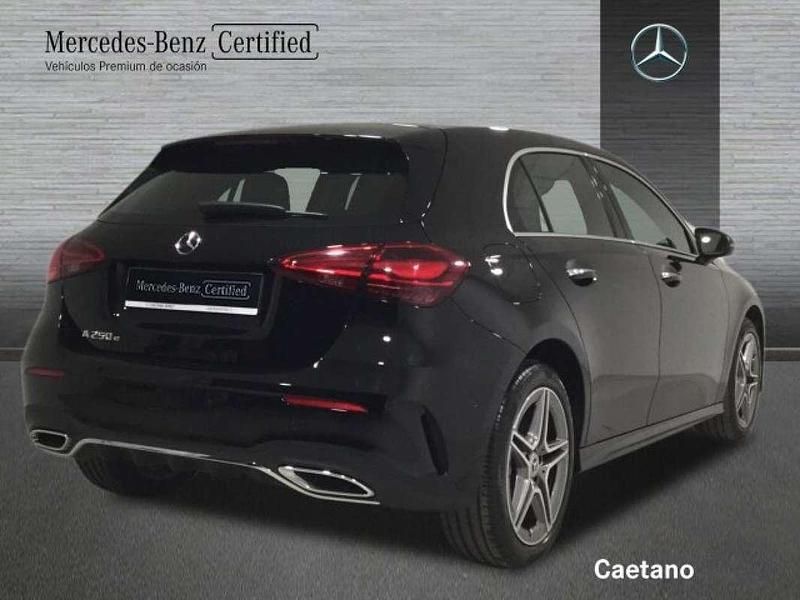 Usado Mercedes A250 218 CV (160 kW) 2024 Negro Berlina