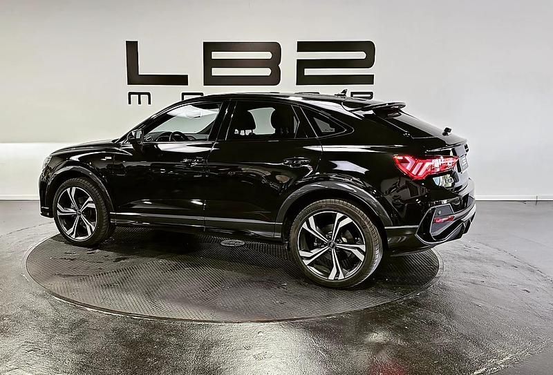 Usado Audi Q3 Sportback Comfort 150 CV (110 kW) 2023 Negro SUV