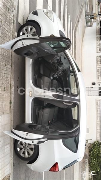 Usado Opel Meriva Excellence 140 CV (102 kW) 2011 Blanco Monovolumen