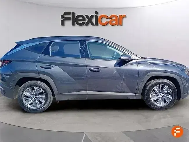 Usado Hyundai Tucson 136 CV (100 kW) 2022 Gris / plata SUV