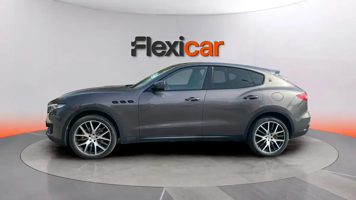Usado Maserati Levante 275 CV (202 kW) 2020 Marrón SUV
