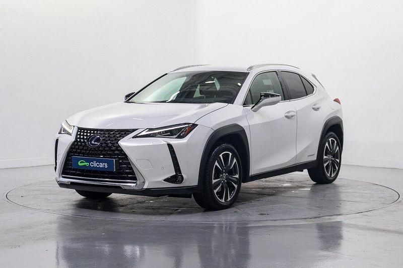 Usado Lexus UX 250h Executive Line 152 CV (111 kW) 2020 Blanco SUV