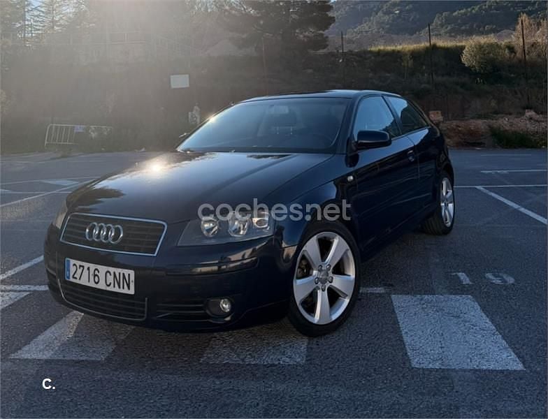 Usado Audi A3 Ambiente 140 HP (102 kW) 2003 Preto Citadino