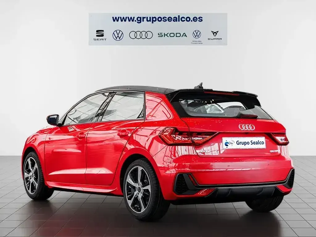 Nuevo Audi A1 Sportback 116 CV (85 kW) 2026 Rojo Utilitario