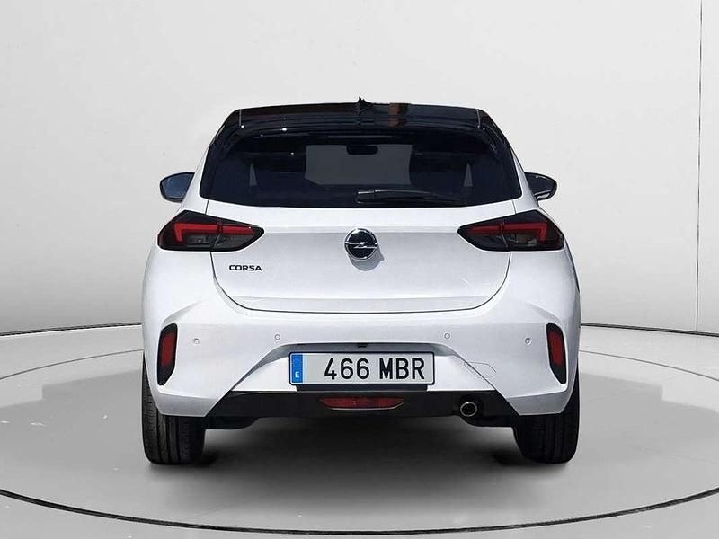 Usado Opel Corsa GS Line 101 CV (74 kW) 2022 Blanco Utilitario
