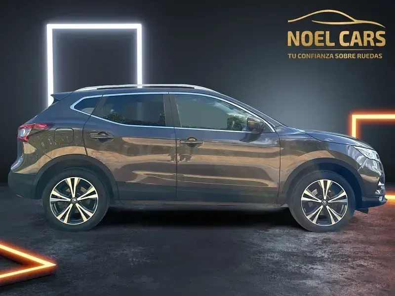 Usado Nissan Qashqai 130 CV (95 kW) 2017 Granate SUV