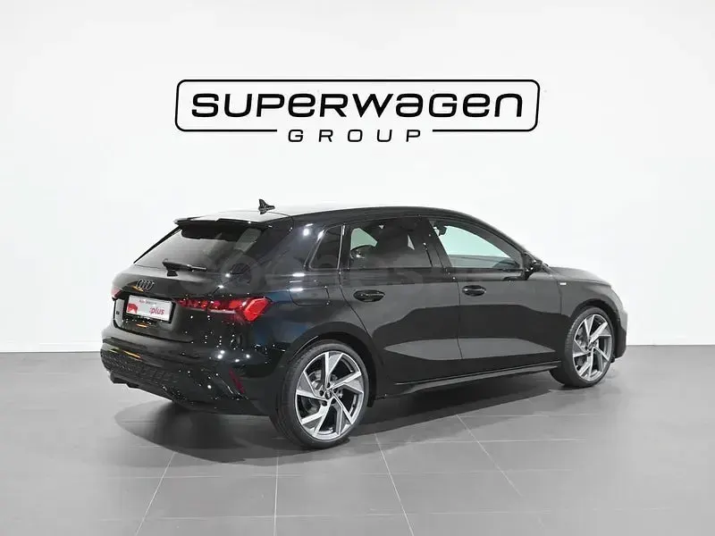 Usado Audi A3 150 CV (110 kW) 2025 Negro Berlina
