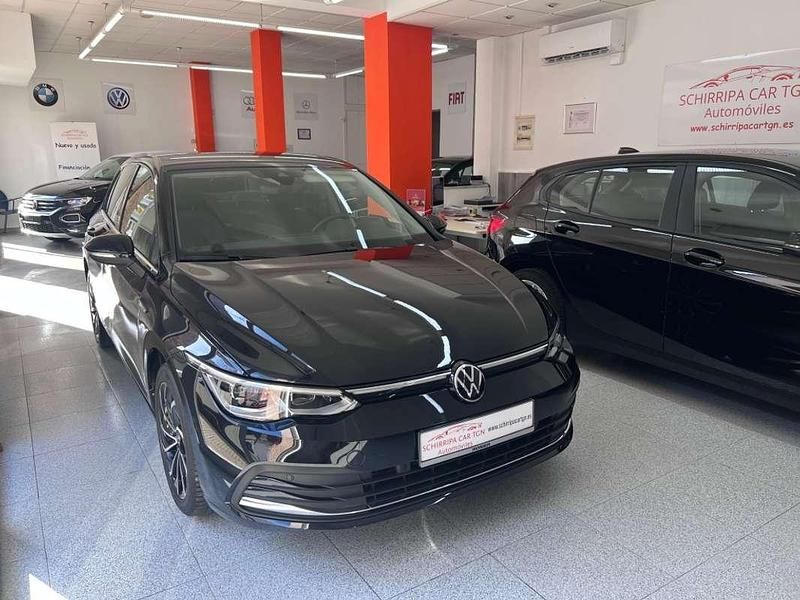 Usado VW Golf VIII Life 131 CV (96 kW) 2023 Negro Utilitario