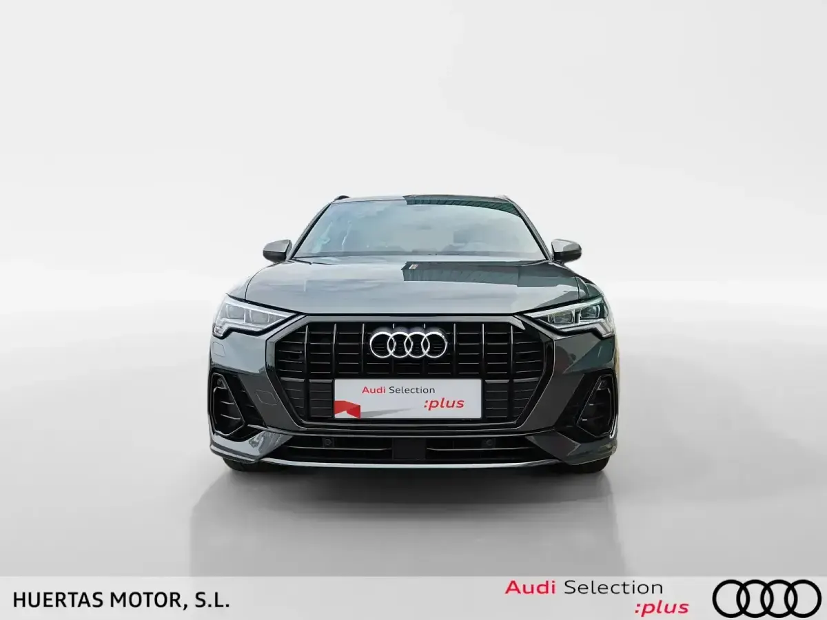 Usado Audi Q3 150 CV (110 kW) 2024 Gris / plata SUV