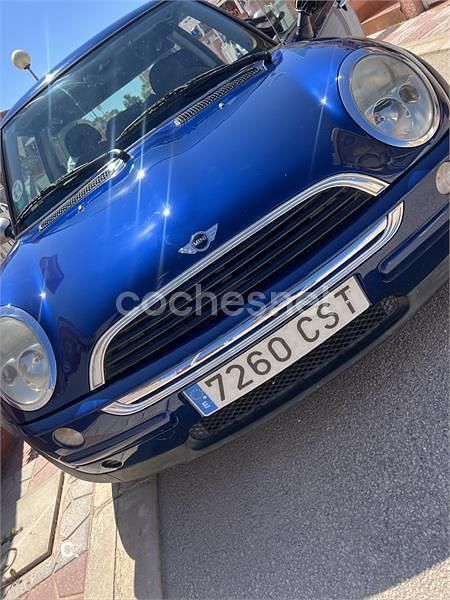 Usado Mini ONE 90 CV (66 kW) 2004 Azul Utilitario