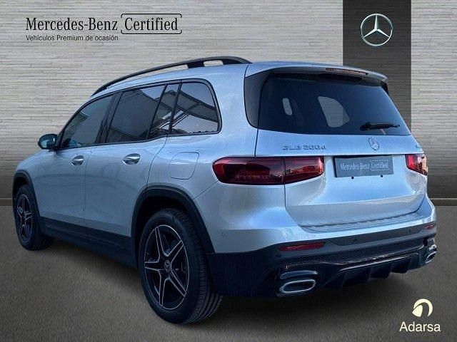 Usado Mercedes GLB200 150 CV (110 kW) 2024 Plata iridio SUV
