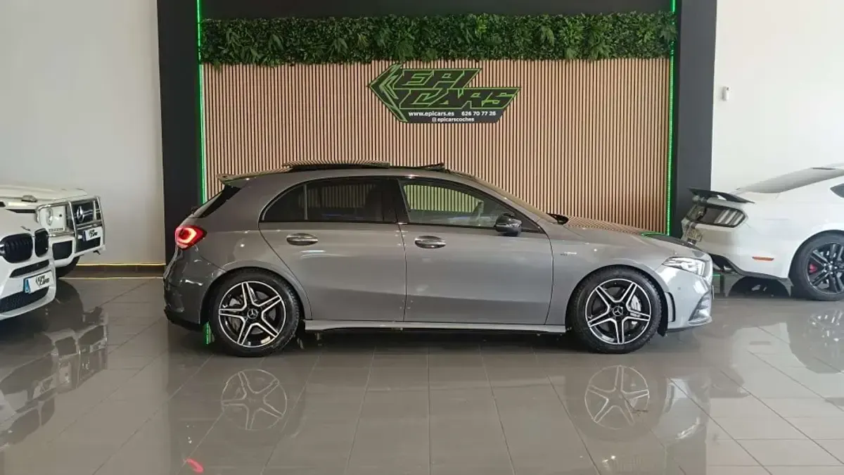 Usado Mercedes A35 AMG AMG 306 CV (225 kW) 2019 Gris Utilitario