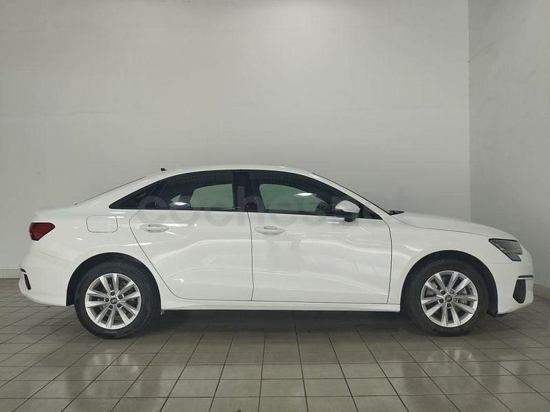 Usado Audi A3 110 CV (80 kW) 2021 Blanco Berlina
