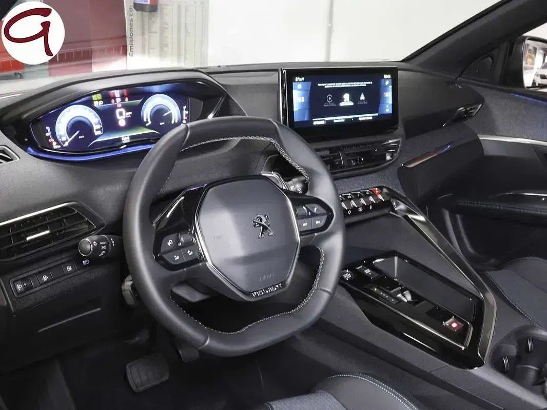 Usado Peugeot 3008 Allure 224 CV (164 kW) 2023 Blanco SUV
