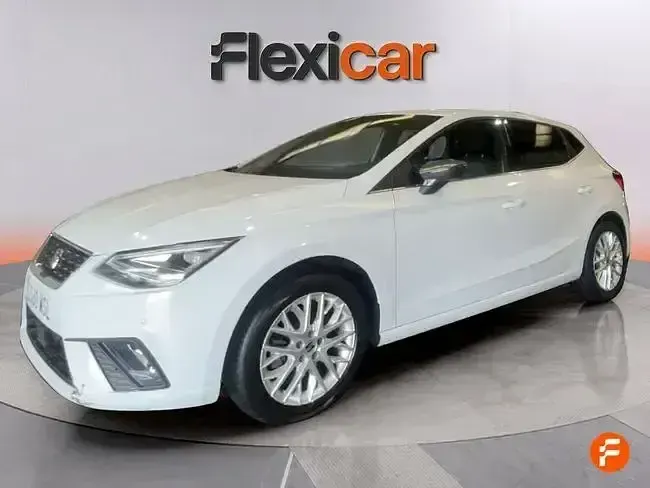 Usado Seat Ibiza 115 CV (84 kW) 2024 Blanco Utilitario