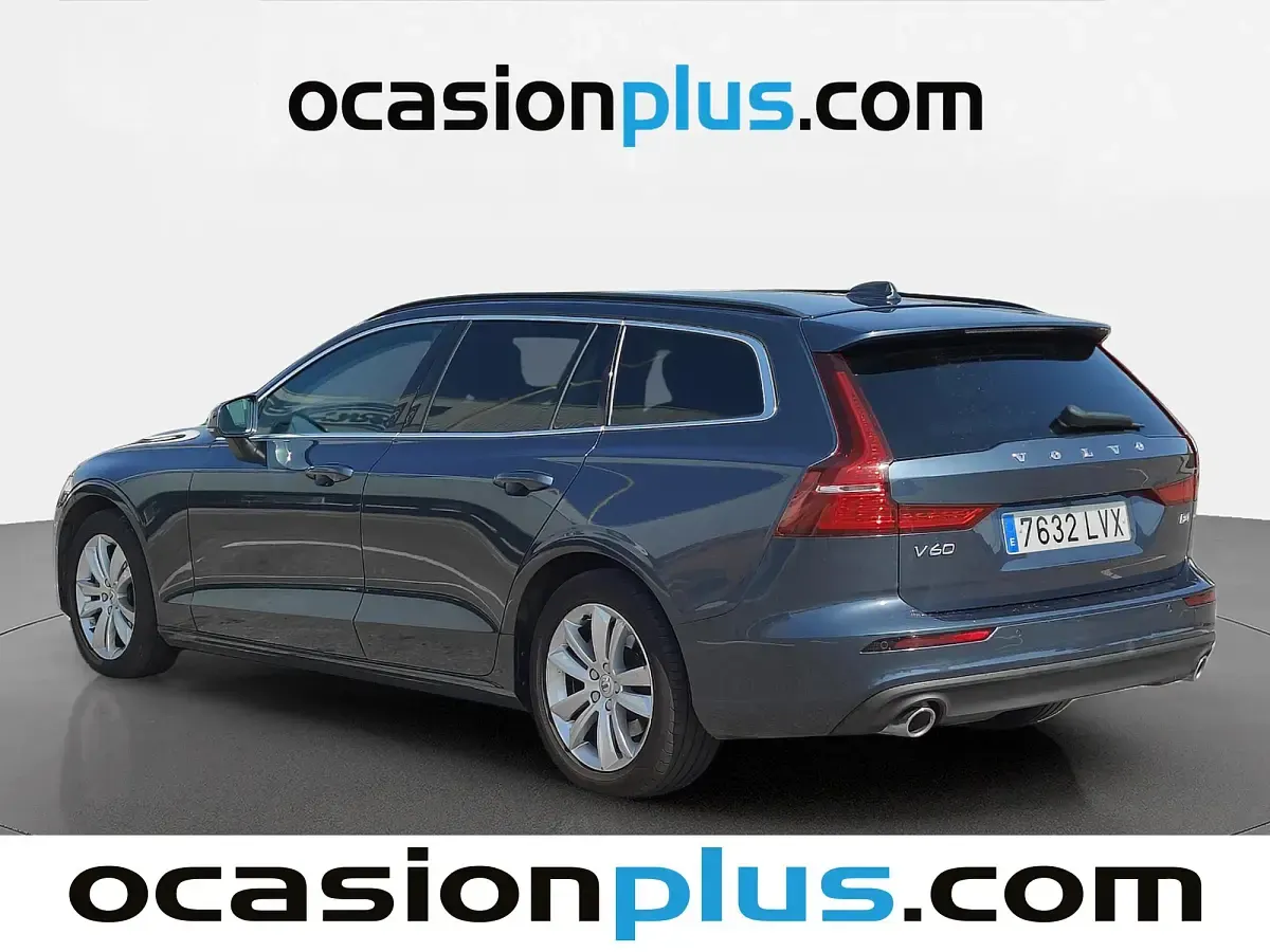 Usado Volvo V60 Momentum 196 CV (144 kW) 2022 Azul Familiar