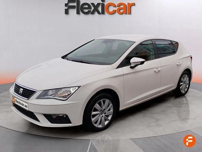 Usado Seat Leon Style 115 CV (84 kW) 2019 Blanco Berlina