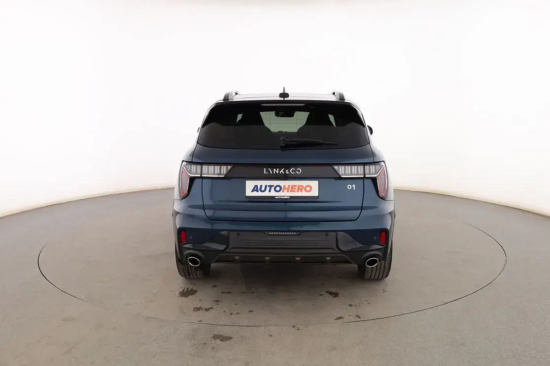 Usado Lynk & Co 01 261 CV (191 kW) 2022 Azul SUV