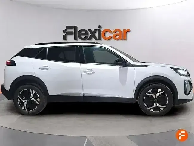Usado Peugeot 2008 Allure 100 HP (73 kW) 2025 Branco SUV