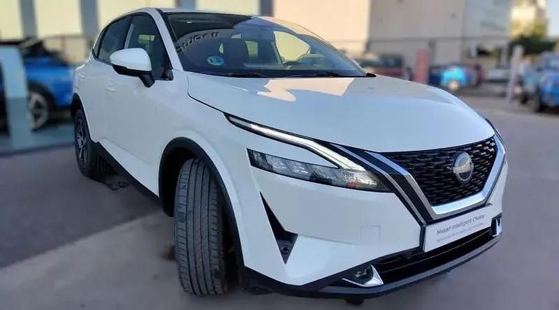 Usado Nissan Qashqai N-Connecta 140 CV (102 kW) 2024 Sapporo white sólido SUV