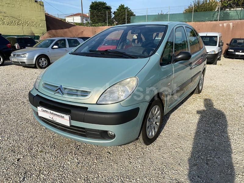 Verde Usado 2005 Citroën Xsara Picasso Exclusive Monovolumen | 4950 € (Caro) - Imagen 1/4