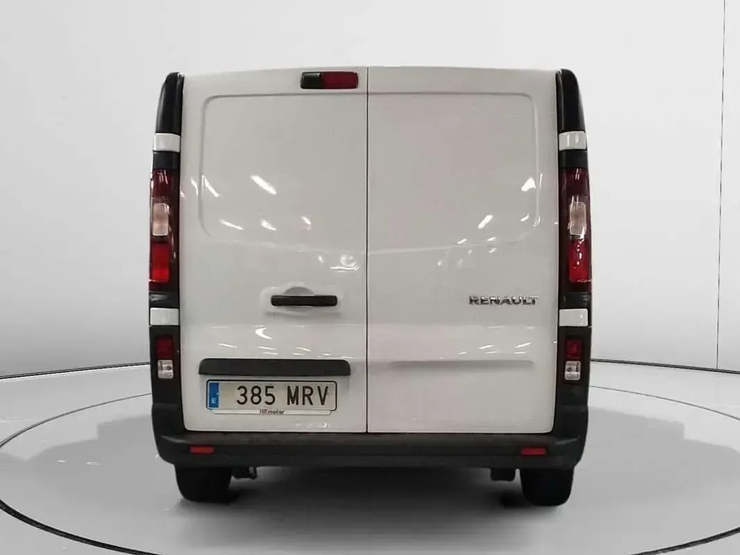Usado Renault Trafic 131 CV (96 kW) 2024 Blanco Monovolumen