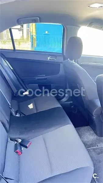 Usado Mitsubishi Lancer Sportback Motion 140 CV (102 kW) 2008 Gris / plata Berlina