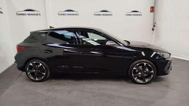 Usado Cupra Leon 150 CV (110 kW) 2025 Negro Utilitario