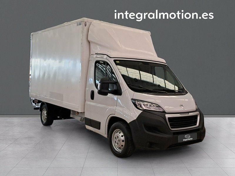 Usado Peugeot Boxer S 140 CV (102 kW) 2021 Blanco Van