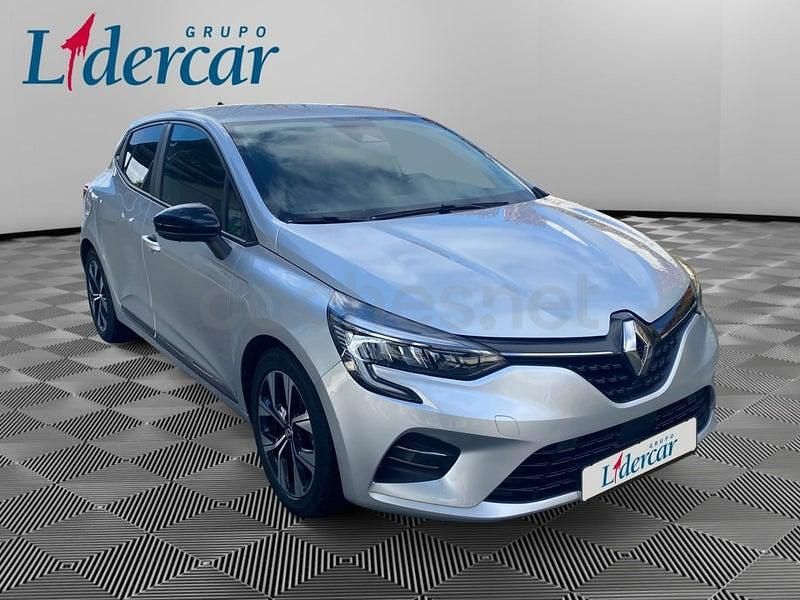 Usado Renault Clio V Evolution 143 CV (105 kW) 2023 Gris / plata Berlina