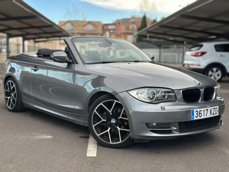 Gris Usado 2010 BMW 118 Cabriolet Descapotable | 9490 € (Precio justo) - Imagen 1/4