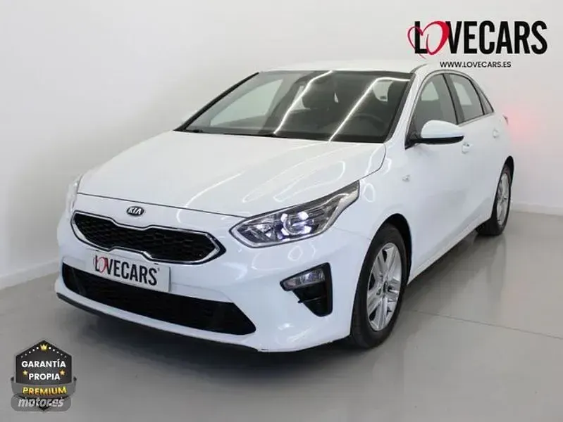 Usado Kia Ceed 120 CV (88 kW) 2021 Blanco Utilitario