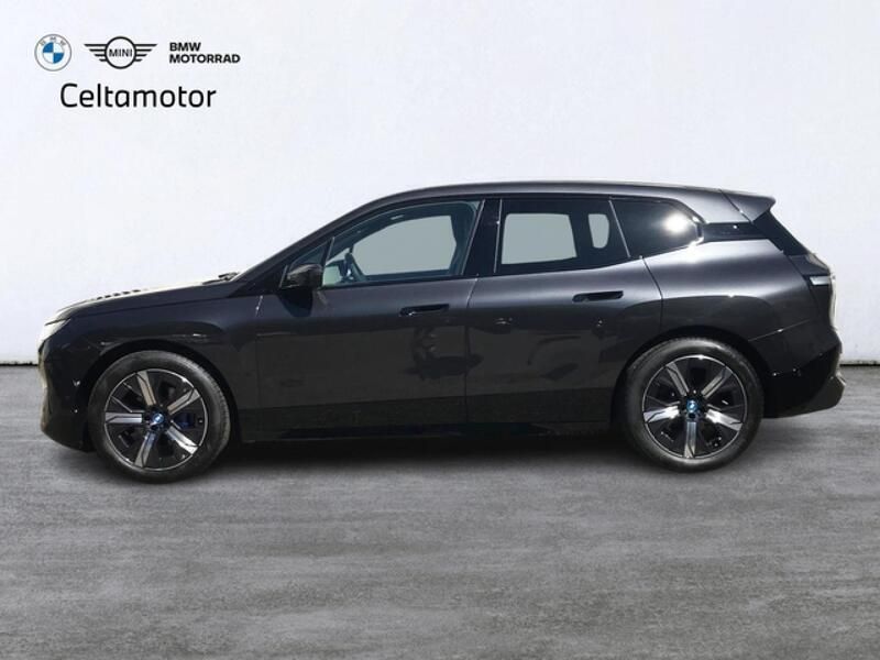 Usado BMW iX Comfort Edition 240 kW (327 CV) 2024 Sophistograu efecto brillante metalizado SUV