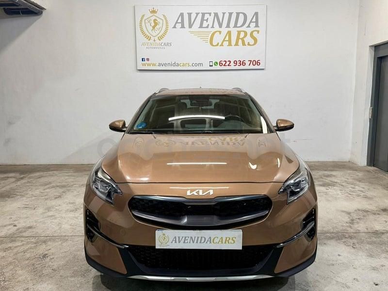 Usado Kia XCeed 141 CV (103 kW) 2022 Beige SUV