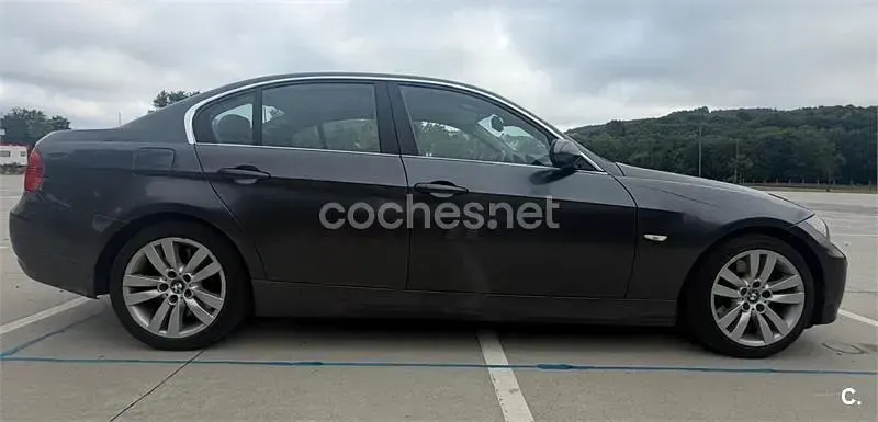 Usado BMW 325 197 CV (144 kW) 2007 Gris / plata Berlina
