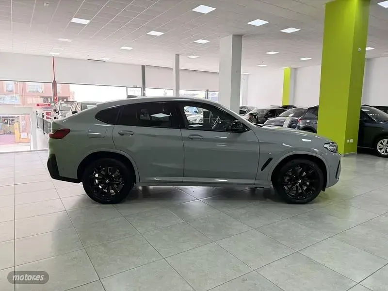 Usado BMW X4 M Sport 190 CV (139 kW) 2024 Gris SUV