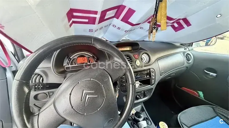 Usado Citroën C2 VTR Sport 75 CV (55 kW) 2005 Gris / plata Utilitario