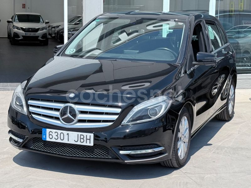 Negro Usado 2015 Mercedes B180 Urban Monovolumen | 11.999 € (Buen precio) - Imagen 1/4