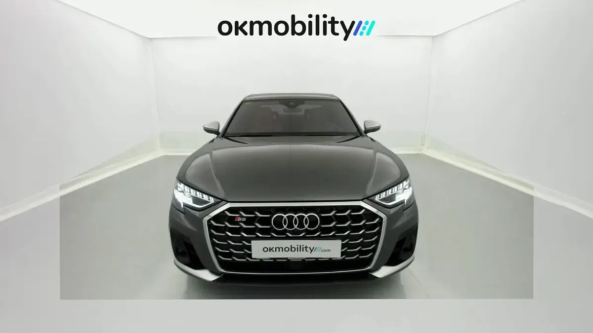 Usado Audi S8 571 CV (419 kW) 2022 Daytonagrau perleffekt Berlina