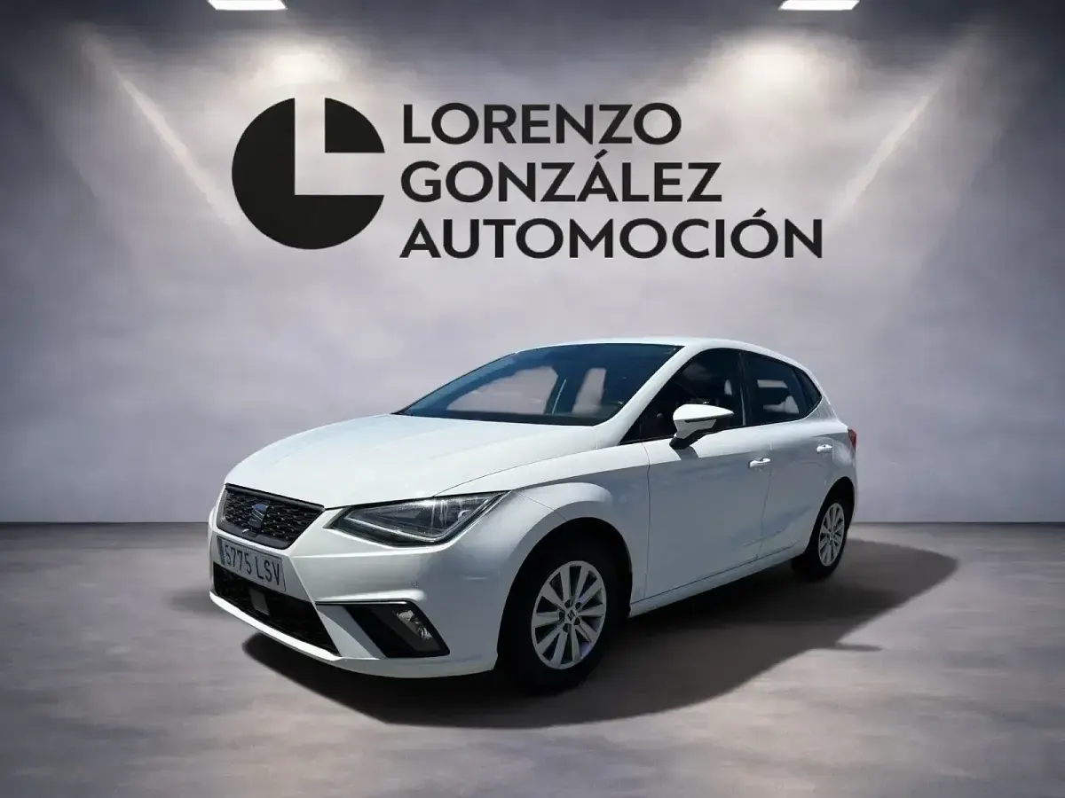 Usado Seat Ibiza XCELLENCE 110 CV (80 kW) 2021 Blanco Utilitario