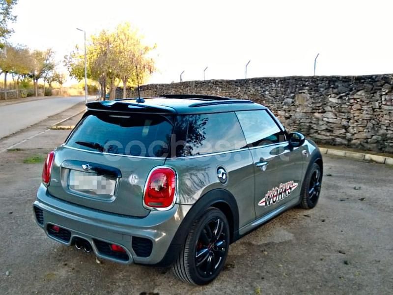 Usado Mini John Cooper Works 231 CV (169 kW) 2016 Gris / plata Utilitario