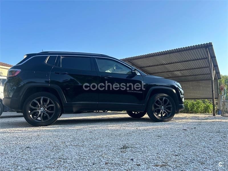 Usado Jeep Compass Limited 170 CV (125 kW) 2019 Negro SUV