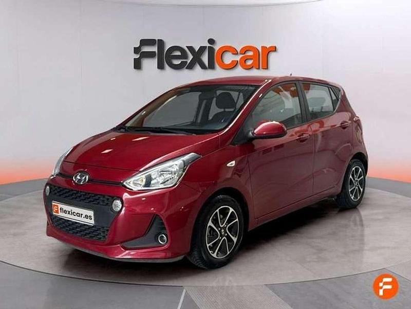 Usado Hyundai i10 67 CV (49 kW) 2017 Rojo Utilitario
