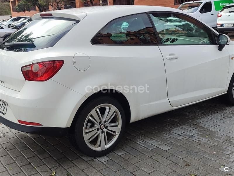 Usado Seat Ibiza SC Copa 90 CV (66 kW) 2010 Blanco Utilitario