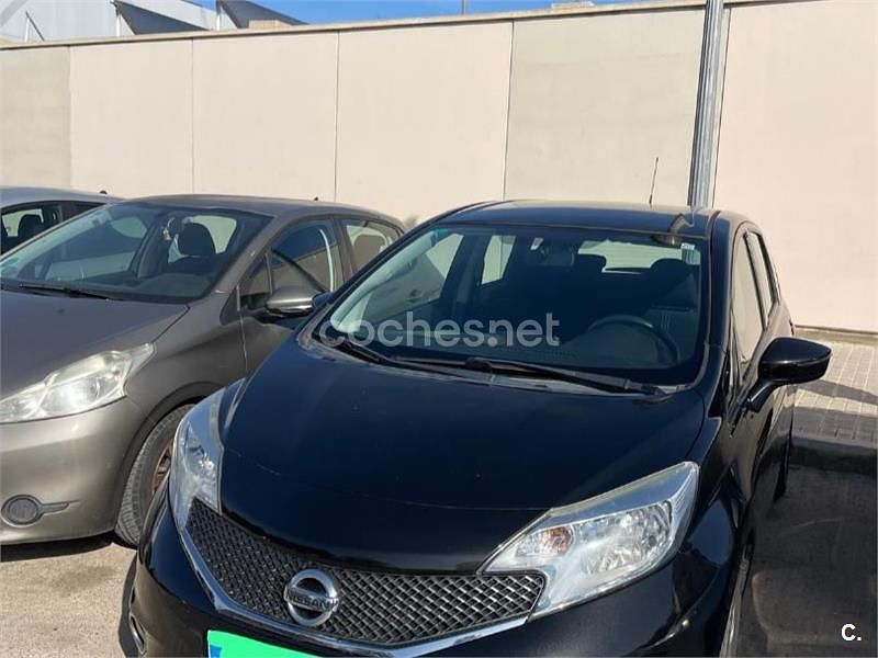Usado Nissan Note Acenta 80 CV (58 kW) 2014 Negro Monovolumen