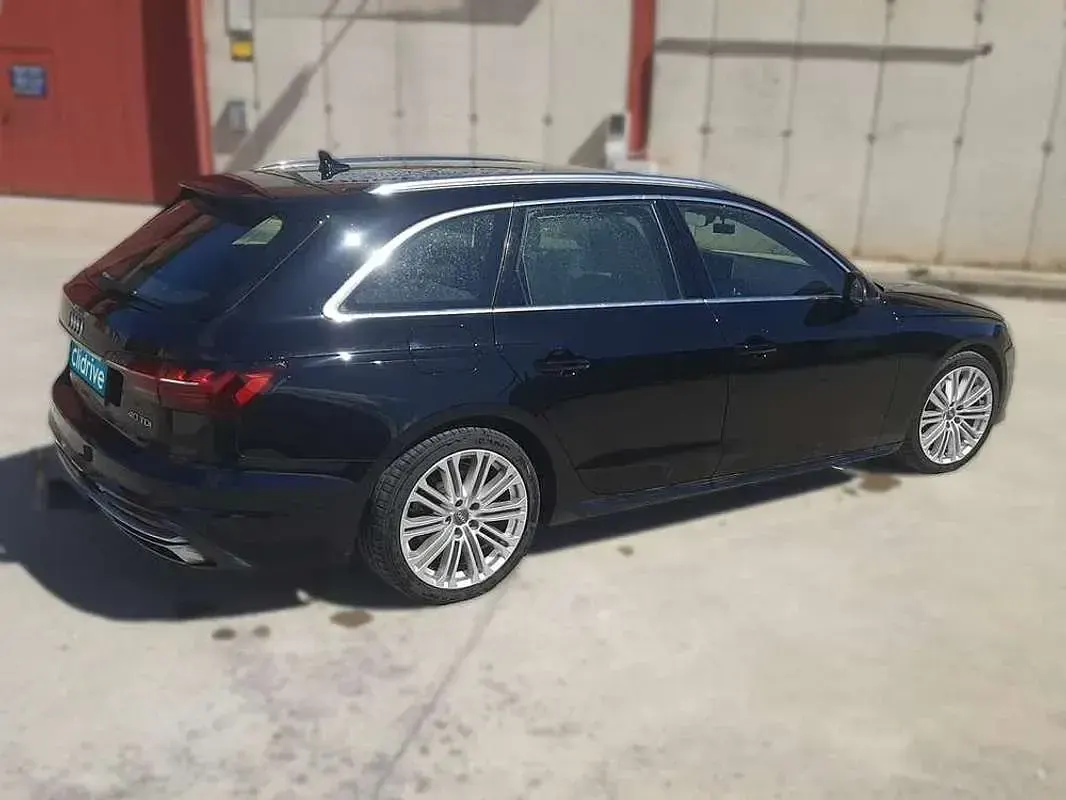 Usado Audi A4 Advanced 190 CV (139 kW) 2019 Negro Familiar