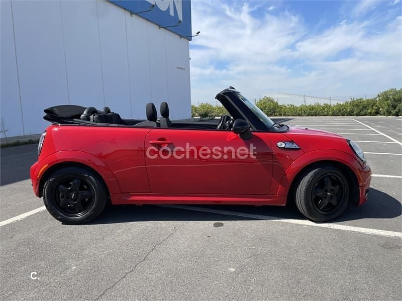 Usado Mini One Cabriolet 90 CV (66 kW) 2010 Rojo Descapotable