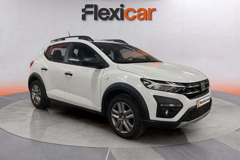 Usado Dacia Sandero Essentiel 91 CV (66 kW) 2022 Blanco Berlina